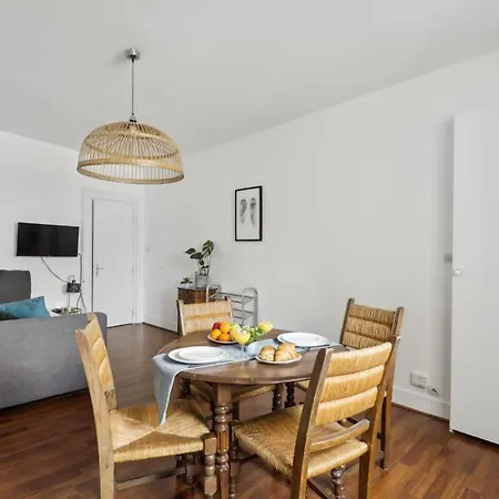 Le Marais - Place Des Vosges Studio * Paris